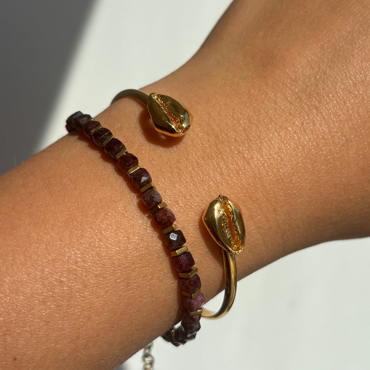 Le Bracelet Cauri