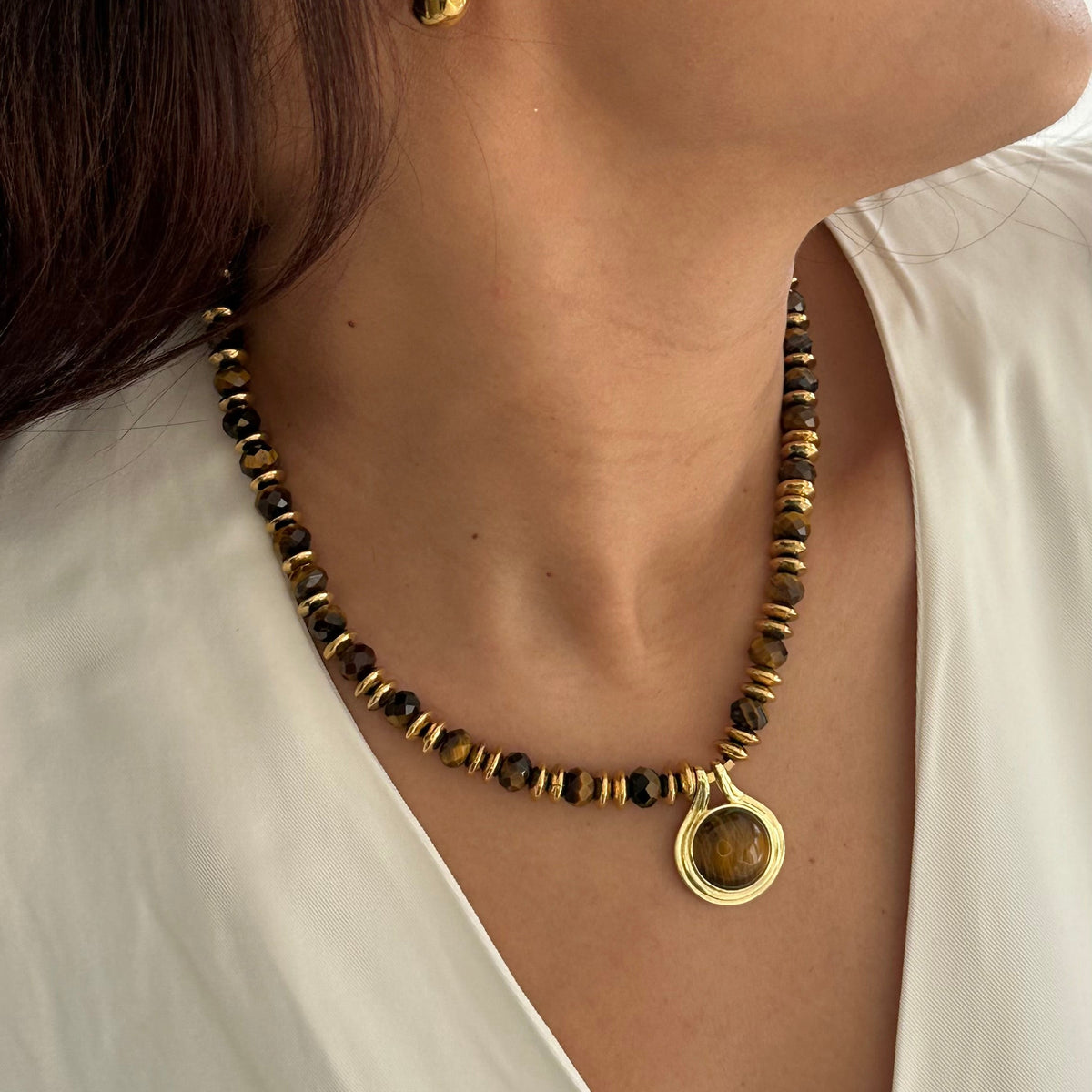 Le Collier Hedda